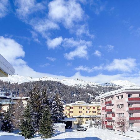 Zentrale Wohnung In St. Moritz Mit Grossem Balkon Exterior photo
