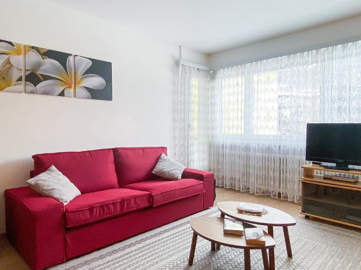 Zentrale Wohnung In St. Moritz Mit Grossem Balkon Exterior photo